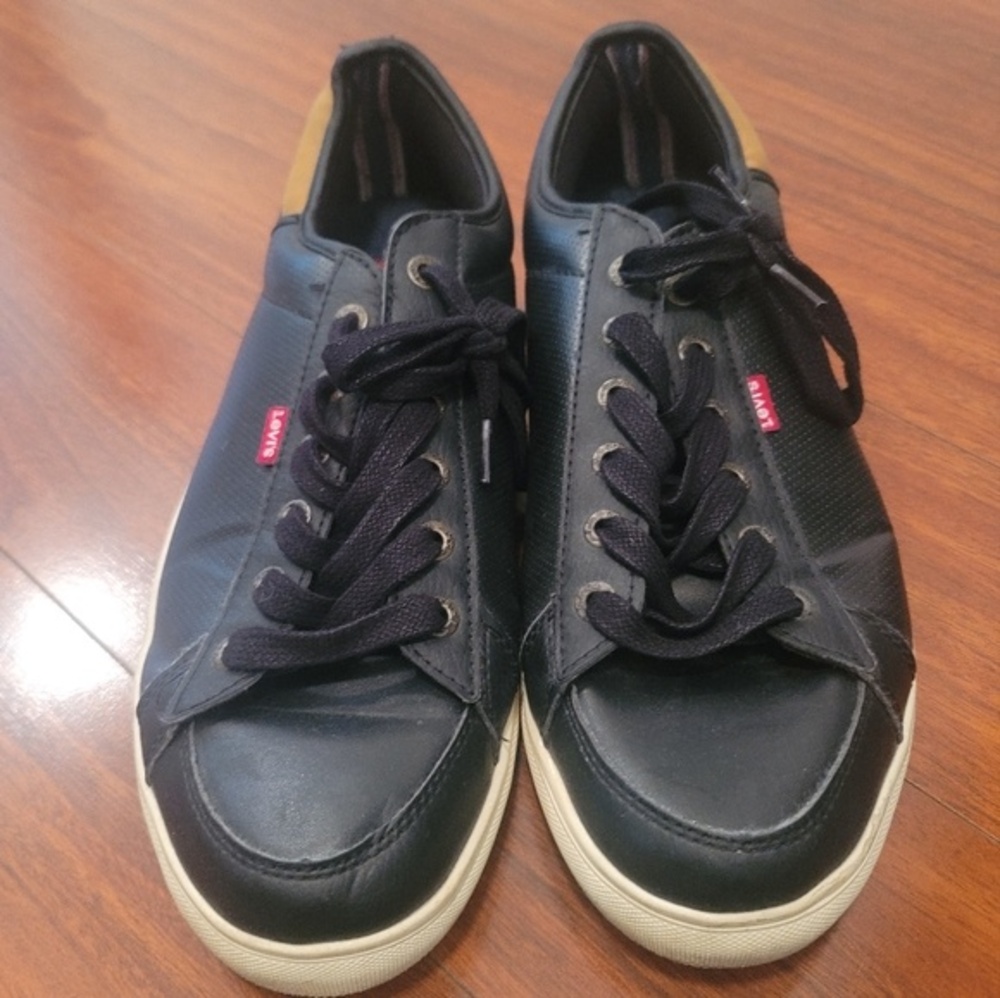 Mens size 12 levi sneakers